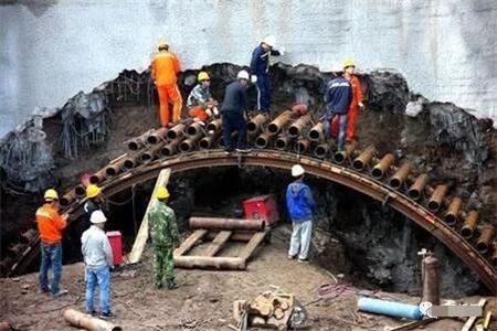 沂南隧道钢花管支护案例